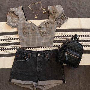 Levi’s 501 Black Wash Denim Shorts. High Rise.